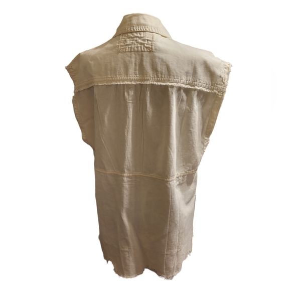 We the Free XS Distressed, raw hem denim button up shirt - Picture 5 of 16